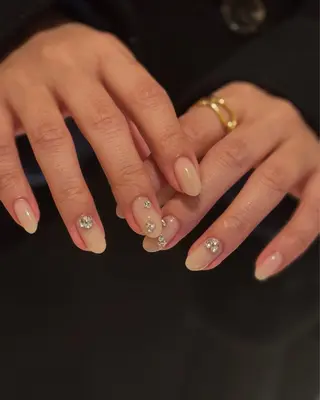 ネイル Elio所属・Elio 国泰寺のネイルデザイン