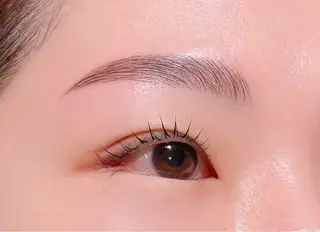 アイブロウ nowe luxe所属・nowe luxeのマツエク・マツパデザイン