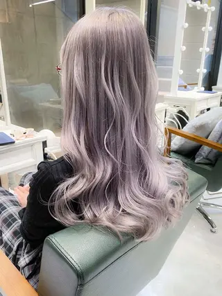 ロング カラー ヘアアレンジ 𝐑𝐈𝐍𝐊𝐀 🐣🩷のヘアスタイル