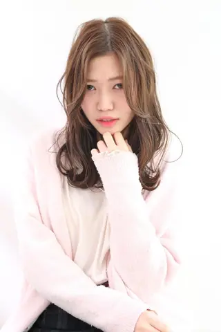 セミロング カラー 小顔カット✨ 透明感カラー/村上のヘアスタイル