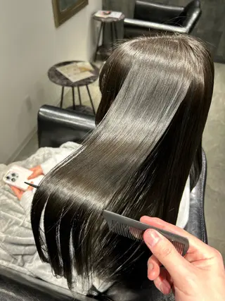 ロング 髪質改善特化🫧 梶川　歩哉のヘアスタイル