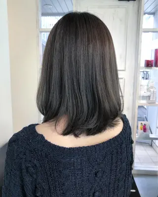 ミディアム カラー 榎園 由美のヘアスタイル