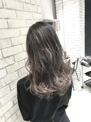ロング カラー パーマ ヘアアレンジ メンズ キッズ ネイル マツエク・マツパ バレイヤージュ/ 髪質改善/渡邉悟🌱のヘアスタイル