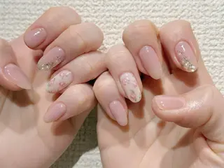 ネイル ヨウ キョウセンのネイルデザイン