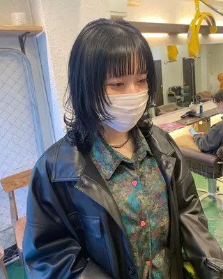 ミディアム ブリーチ/ウルフ ハッシュカット/石山のヘアスタイル