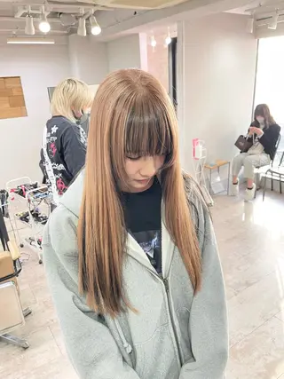 ロング 🔥ブリーチカラー 槙川のヘアスタイル