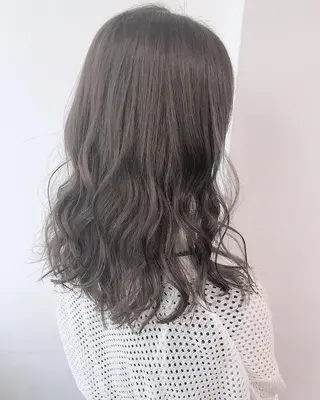 セミロング カラー ヘアアレンジ 外苑前NO.1艶髪 透明感カラーのヘアスタイル