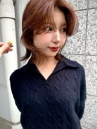 ミディアム 中野 莉子のヘアスタイル