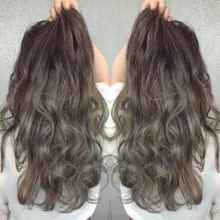 ロング カラー Scrap Balance所属・林 あいこのヘアスタイル