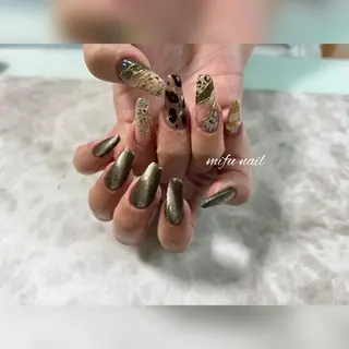 ロング ネイル 大田 美笛香のネイルデザイン