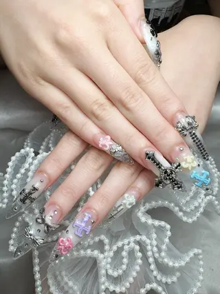 ネイル ビューティーサロン　フラワーズ所属・ビューティーサロン フラワーズ　ヒのネイルデザイン