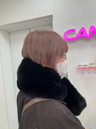 ミディアム ❤︎ワンホンガーリー なハイトーンヘア❤︎のヘアスタイル