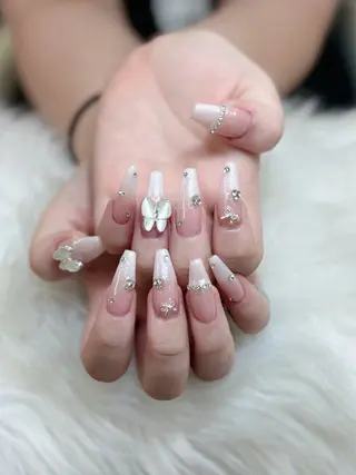 ネイル Julli NailStudioのネイルデザイン