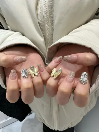 ネイル 個性派ネイル 🌼 ハルカ ♡の眉毛・アイブロウイメージ