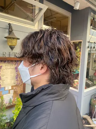 ミディアム パーマ ヤスザトアヤノ ／レイヤー／オリーブのヘアスタイル