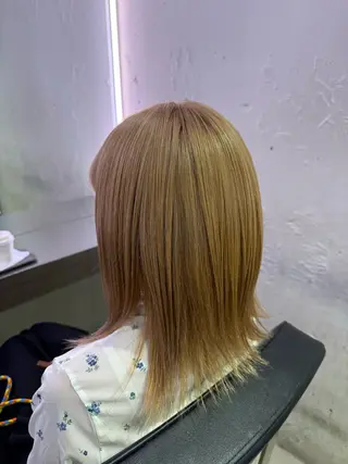 カラー pizzicato所属・シカダ ココアのヘアスタイル