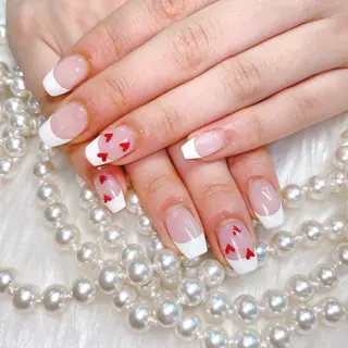 ネイル Go  Today シェアサロン 新宿Gratia店所属・杉山 栞のネイルデザイン