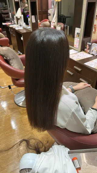 ロング レナークイスト かめのヘアスタイル