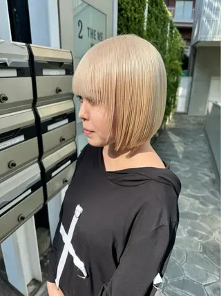 ショート カラー 🦋レイヤーカット ミドリカワ🦋のヘアスタイル