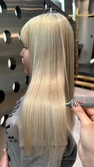 ロング 湖香 (コノカ)のヘアスタイル