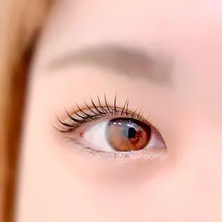 マツエク・マツパ 西尾 未来音の眉毛・アイブロウイメージ