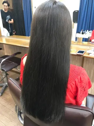 ロング カラー アンダーバーホワイト_WHITE所属・_WHITE芝本 賢吾【天王寺店】のヘアスタイル