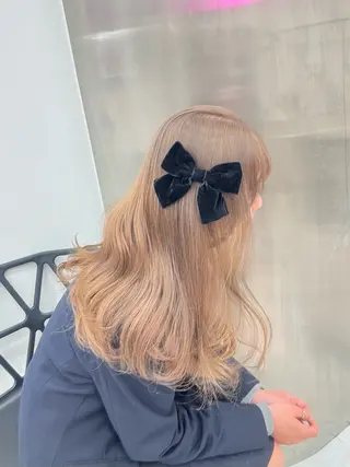 ロング カラー ❤︎ワンホンガーリー なハイトーンヘア❤︎のヘアスタイル