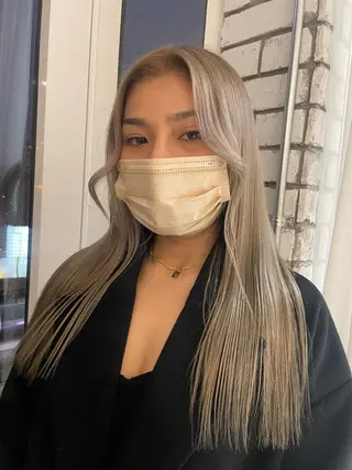 ロング カラー 艶ハイトーン👑♡ NATSUKIのヘアスタイル