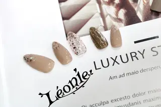 ネイル Leonie misuzu. oのネイルデザイン