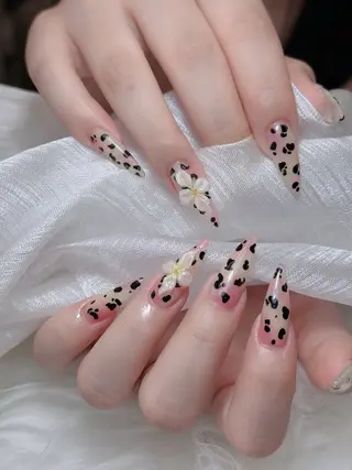 ネイル Lumi Nail 新大久保3‘のネイルデザイン