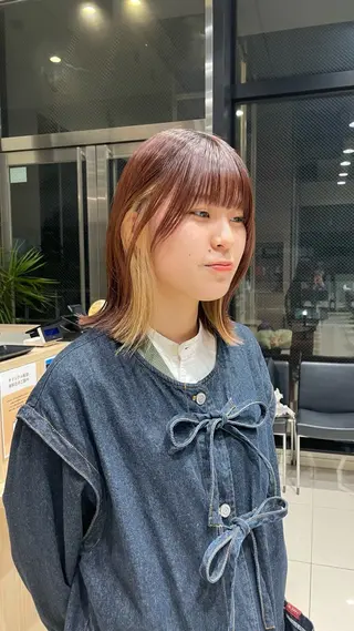 ミディアム 小池 夏生のヘアスタイル