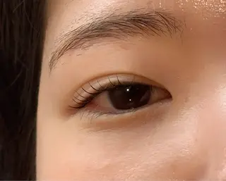 マツエク・マツパ 棗所属・岡 真巳子の眉毛・アイブロウイメージ