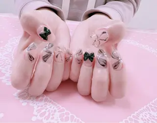 ネイル はぴねす所属・横浜 美夢のネイルデザイン