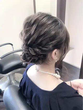 セミロング ヘアアレンジ 沢田 瞳のヘアスタイル