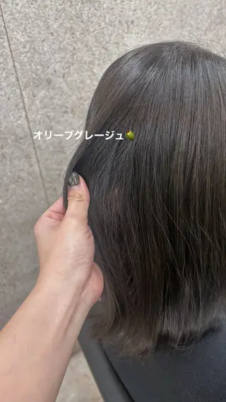 カラー ウエチ モモカのヘアスタイル