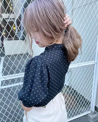 セミロング カラー ⭐️横浜ブリーチ特化 美容師 堤涼⭐️のヘアスタイル
