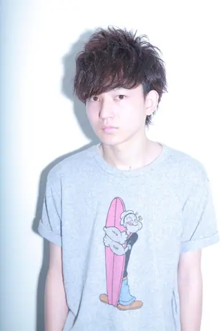 ショート カラー メンズ メンズヘア特化 崎田 成人のヘアスタイル