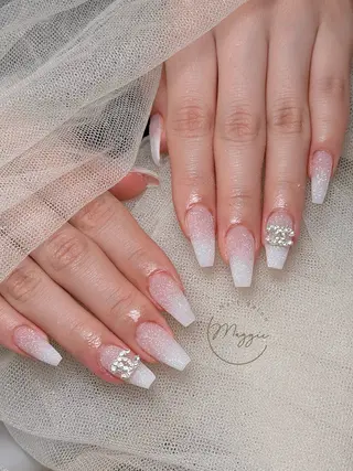 ネイル Maggie Nail🦩のネイルデザイン