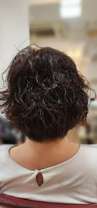 ミディアム パーマ カラー hairmake Juinのヘアスタイル