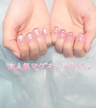 ネイル pink ladyサロン所属・べ にのネイルデザイン