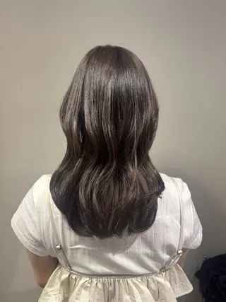 ロング NAVY 橋本心 縮毛矯正のヘアスタイル