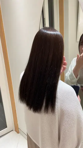 ロング Agnos青山所属・鈴木 里奈のヘアスタイル