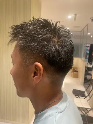 メンズ カラー/カット パーマtoshikiのヘアスタイル