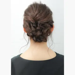 ミディアム カラー ヘアアレンジ 森 海のヘアスタイル