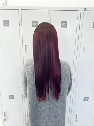 ロング カラー 相田 絢音のヘアスタイル