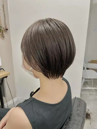 ショート カラー 色白に見える暗髪 梅田・増田のヘアスタイル