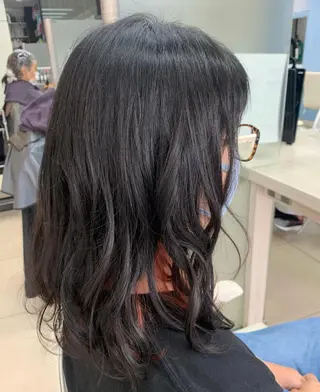 ミディアム カラー ✂︎レディース のメンズカット屋さんのヘアスタイル