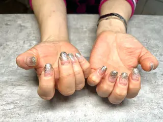 ネイル 岸本 郁美のネイルデザイン