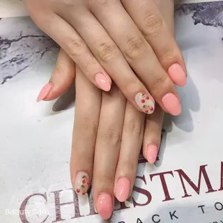 ネイル Guarendo錦糸町店所属・ガレンドウ 白澤 愛子のネイルデザイン