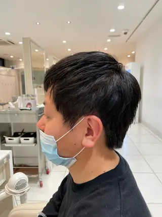 ショート メンズ JERICHO HAIR所属・ユ カの眉毛・アイブロウイメージ